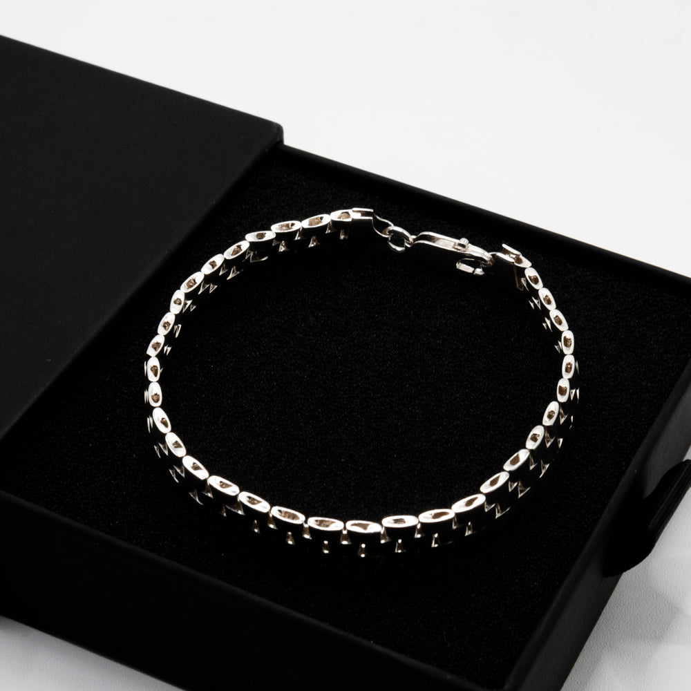 
                      
                        Watch Strap 925 Sterling Silver Chain Bracelet
                      
                    