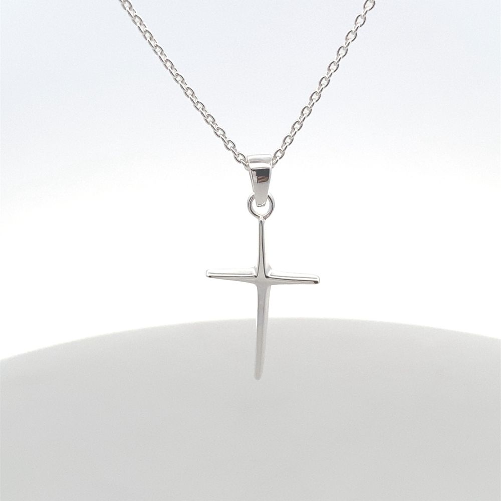 
                      
                        N5026 SMALL PLAIN CROSS SN 2.75G
                      
                    