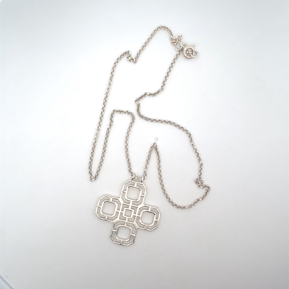 N2280 ROLO CHAIN W/OPEN CROSS PNDNT