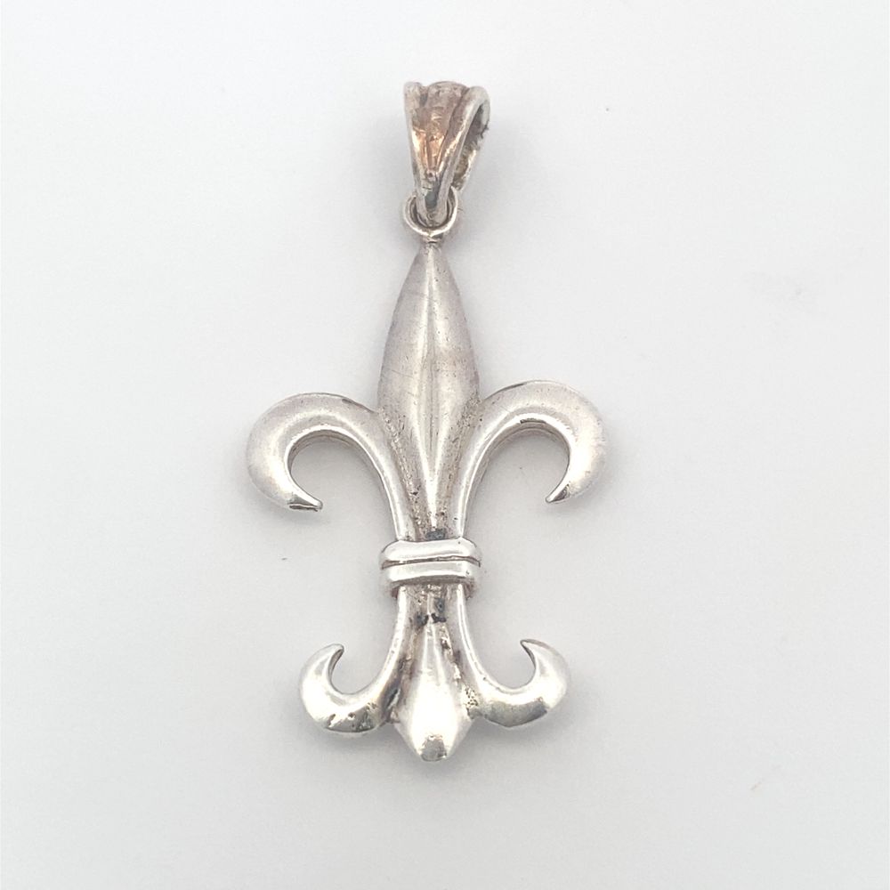 C4058 FLEURDELIS DESIGN PENDANT