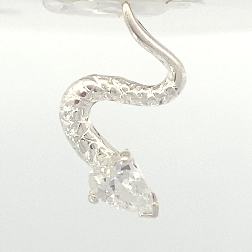 
                      
                        C4867 SNAKE W/ TEARDROP CZ SC 0.8G
                      
                    