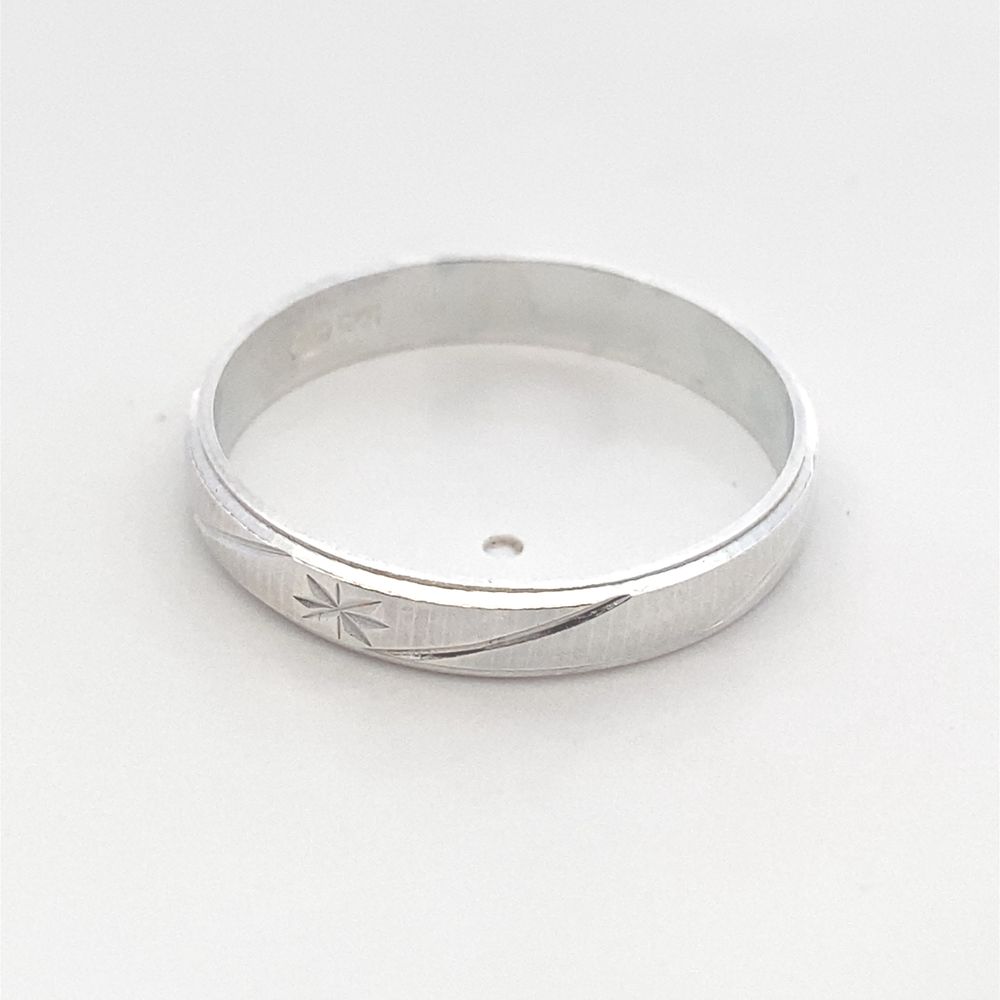 Asterisk Slanted Line Sandblasted Band 4mm