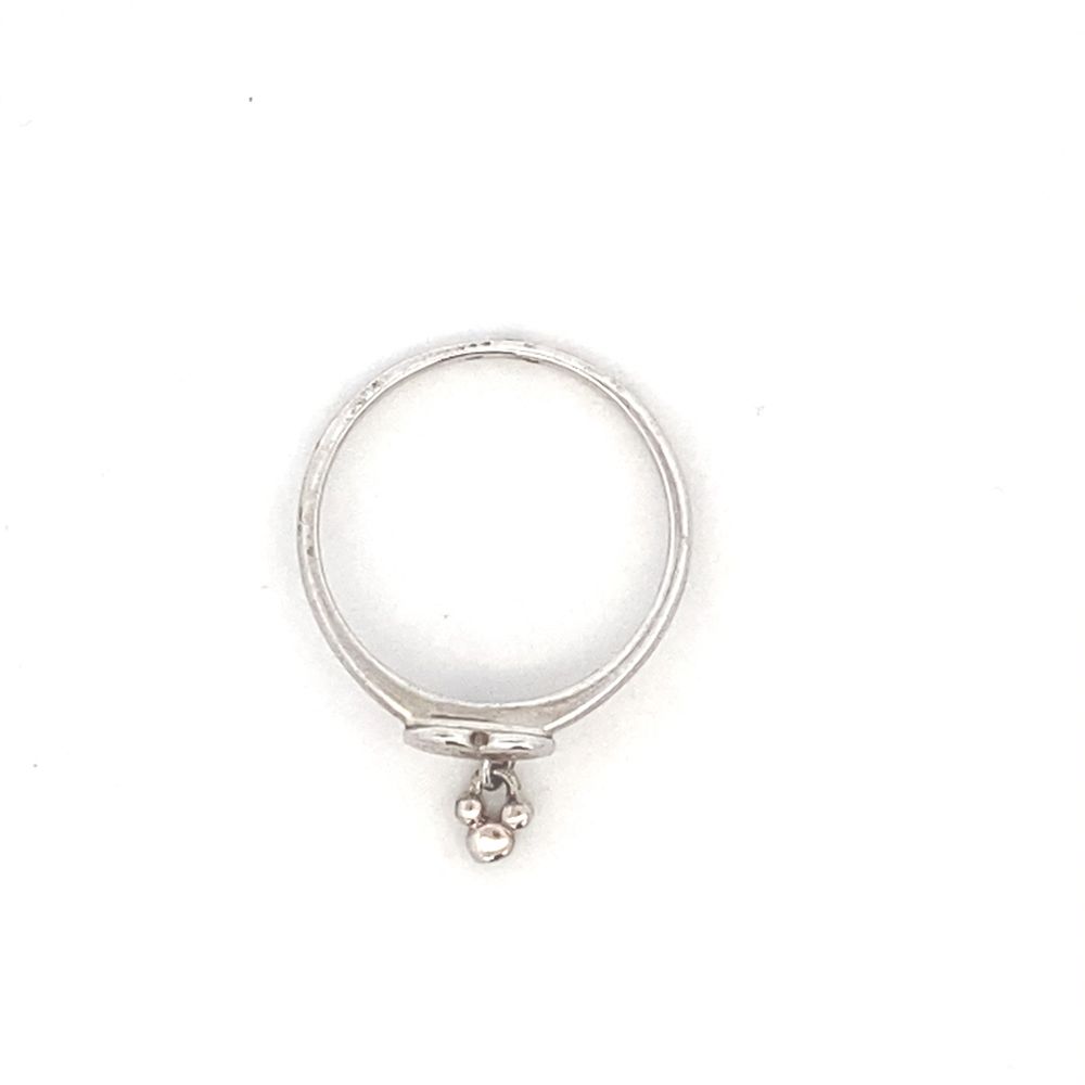 
                      
                        Stand Ring with Heart with Dangling Mickey Mouse Head R51587
                      
                    