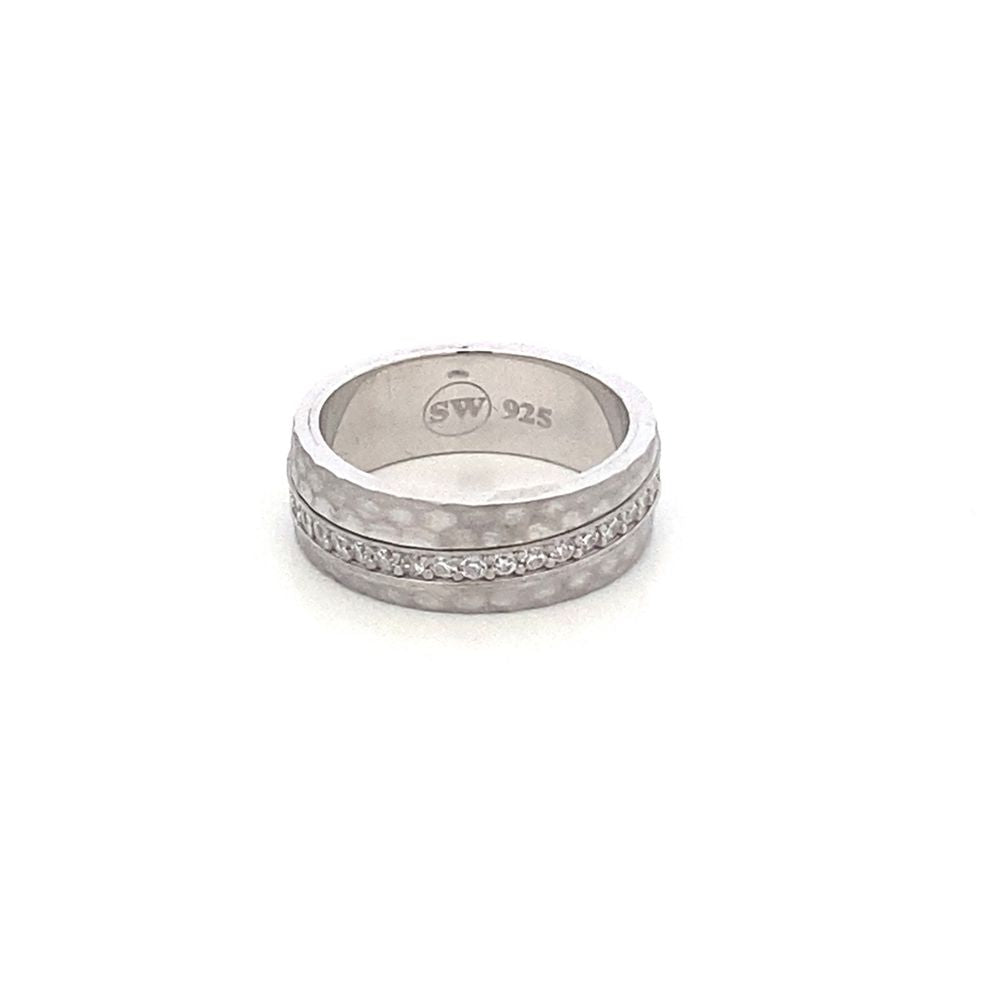 R61234 HAMMERED STYLE RING W/CZ 5.7G