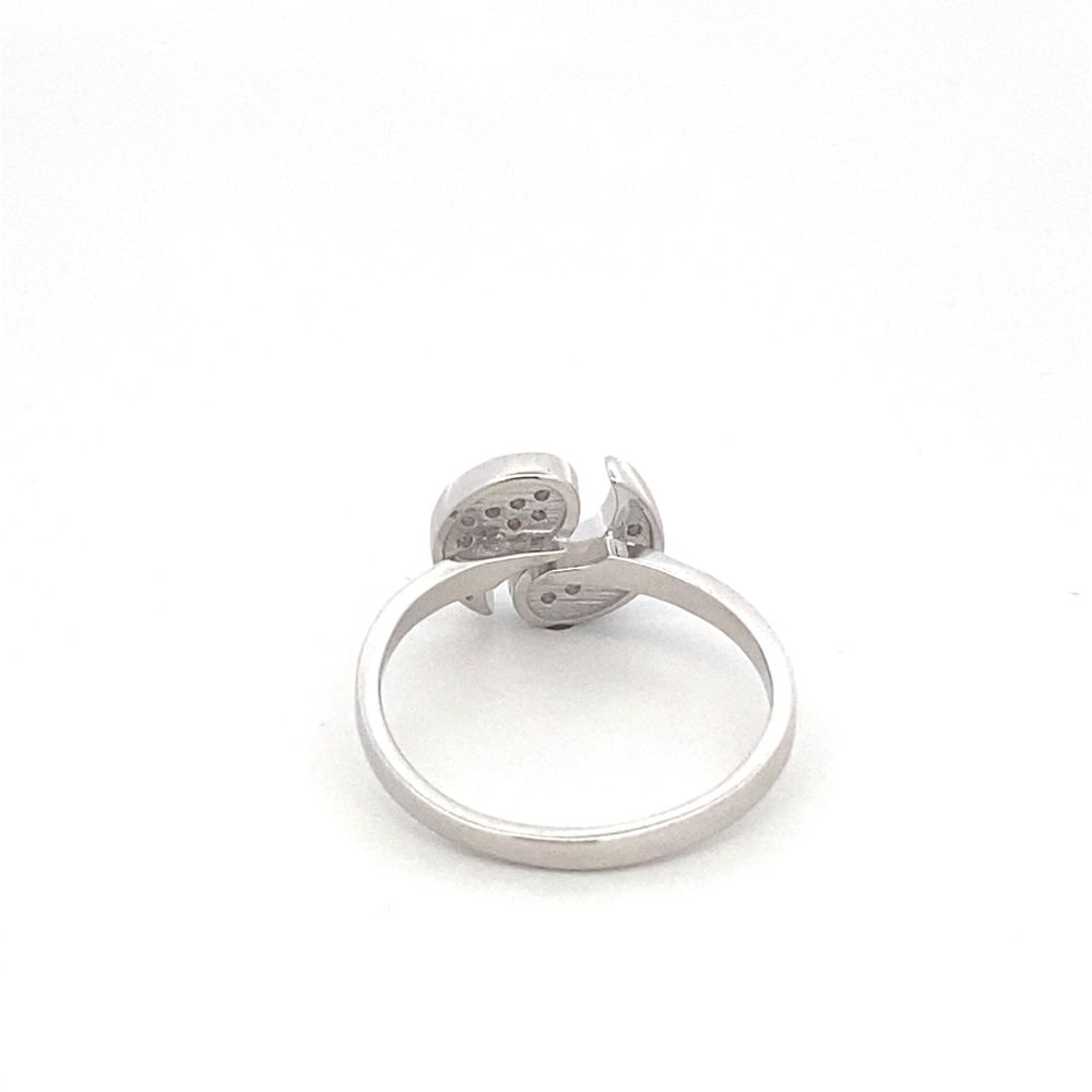 
                      
                        R6159 CZ ADJSTBL YIN YANG RING 2G
                      
                    