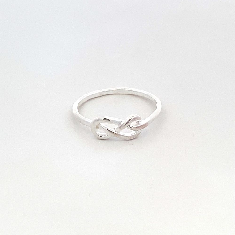 R64977 INFINITY KNOT RING 1.2G