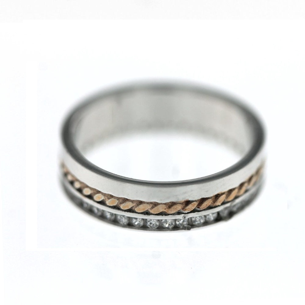 
                      
                        Silverworks Two-Tone Ring R6125
                      
                    